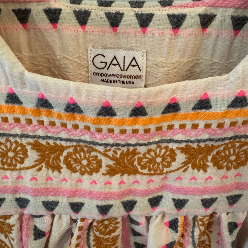 GAIA Women's Multicolor Patterned Top - Picture 2 of 4